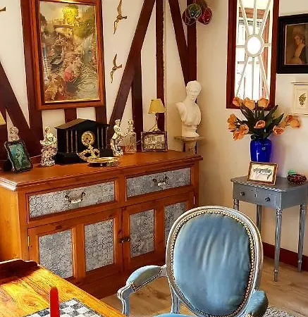 瓦伦里恩度假屋 *